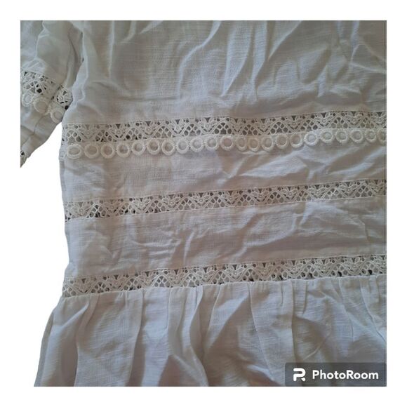 Gianni Bini White Lace Trim Blouse - Picture 4 of 6